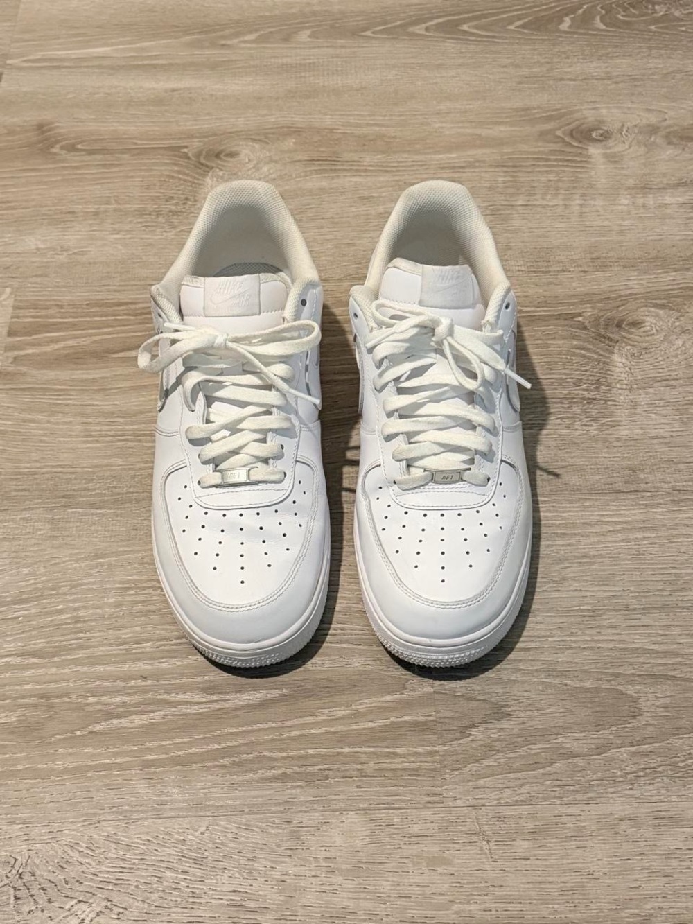 Men’s Low-Top White Leather Sneakers